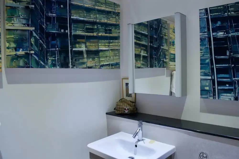 2 Bedroom West End Flat Sleeps 4 - photo 7