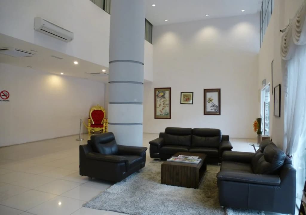 Your Hotel - photo 8