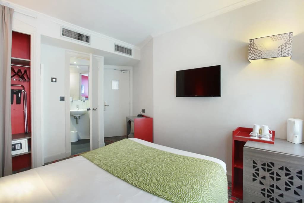 Hotel Eiffel Capitol - photo 28