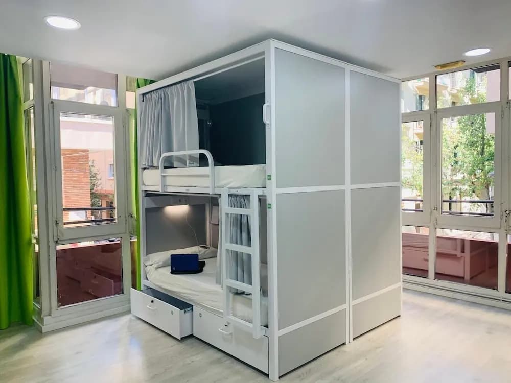 Alberguinn Youth Hostel - photo 4