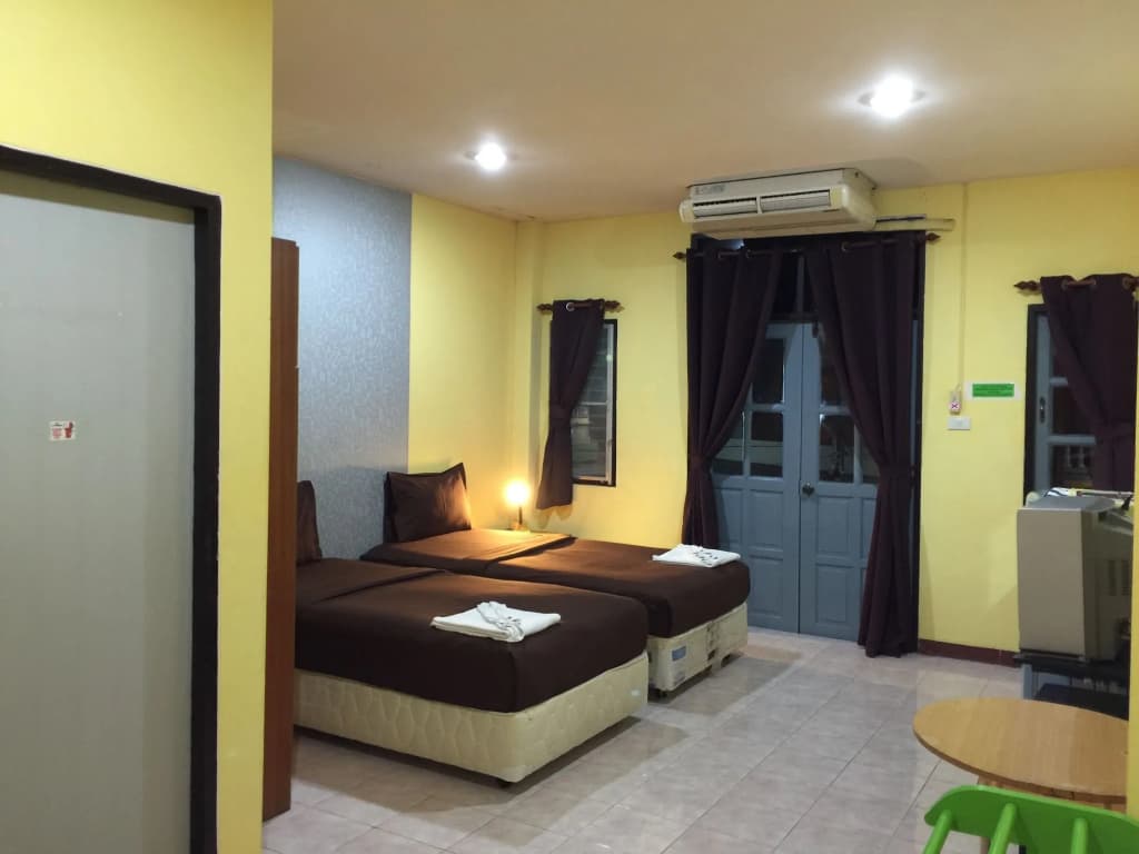 Andaman Place Guesthouse - photo 2
