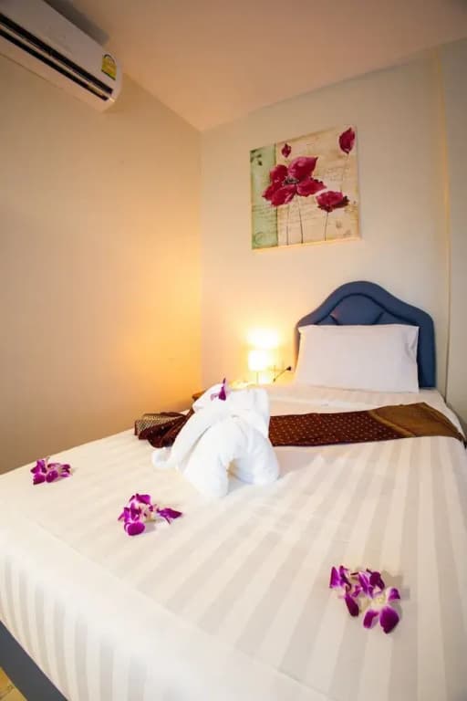 Rico's Patong Residence - photo 6