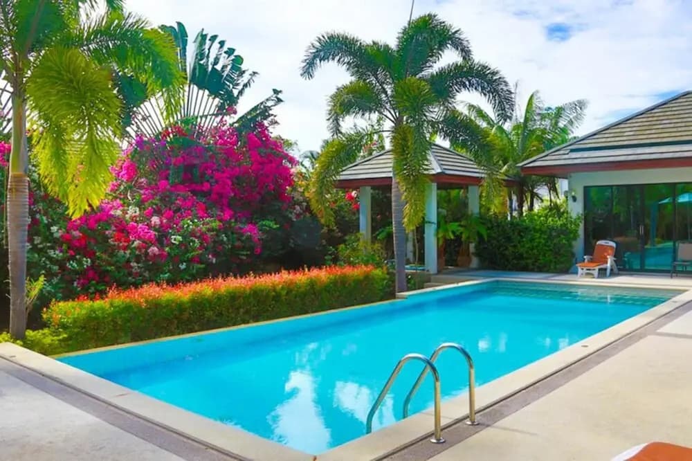 Villa With 4 Bedrooms in Rawai Phuket, With Private Pool, Enclosed Gar - photo 7
