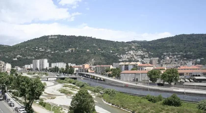 Azur Campus 1 - photo 6