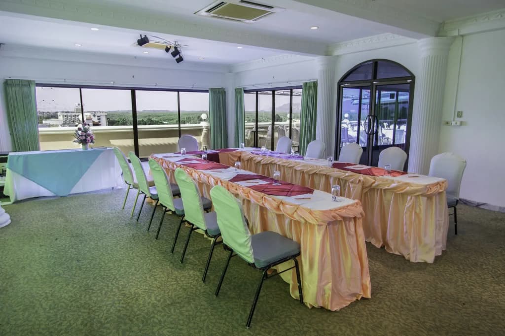 Crystal Hotel Krabi - photo 16