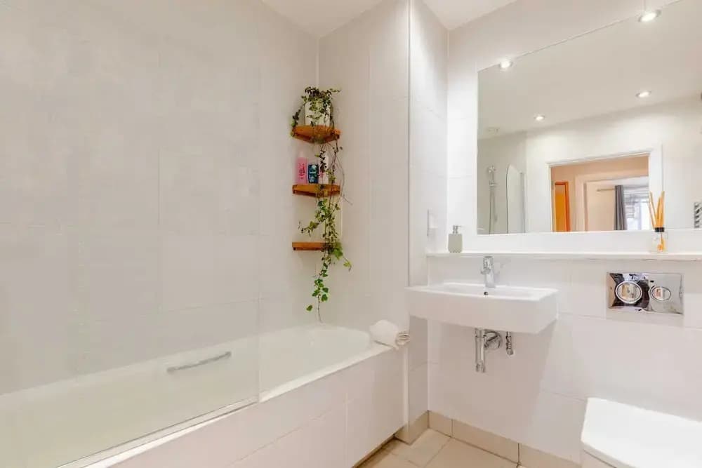 Vibrant & Inviting 1BD Flat, Heart of Haggerston! - photo 22