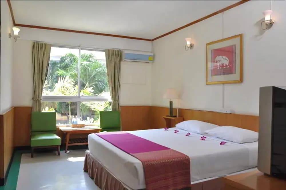 Swan Hotel Bangkok - photo 6
