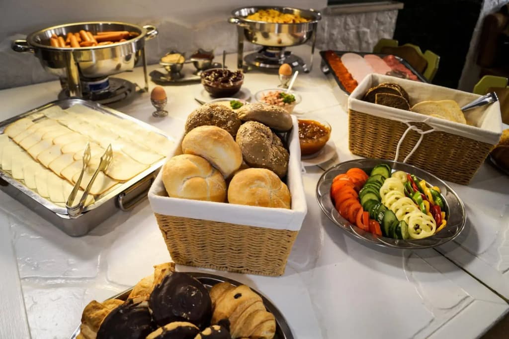 Korona Hotel Panzio - photo 11