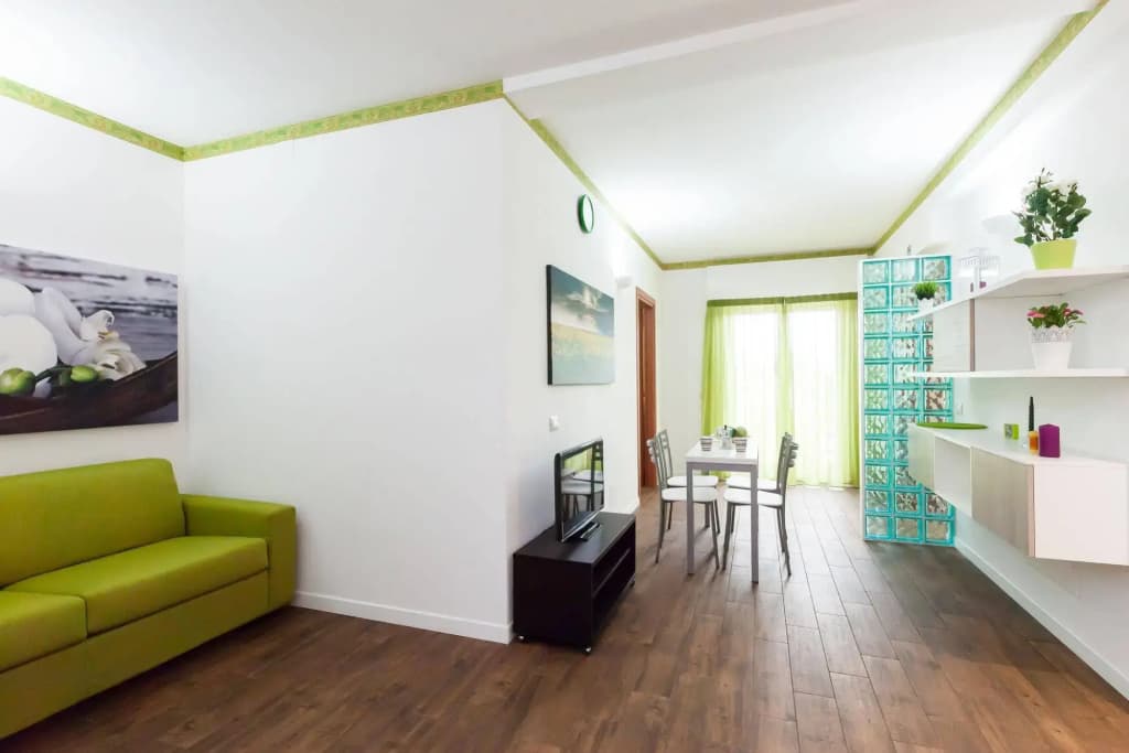 Almes Apartments - photo 2