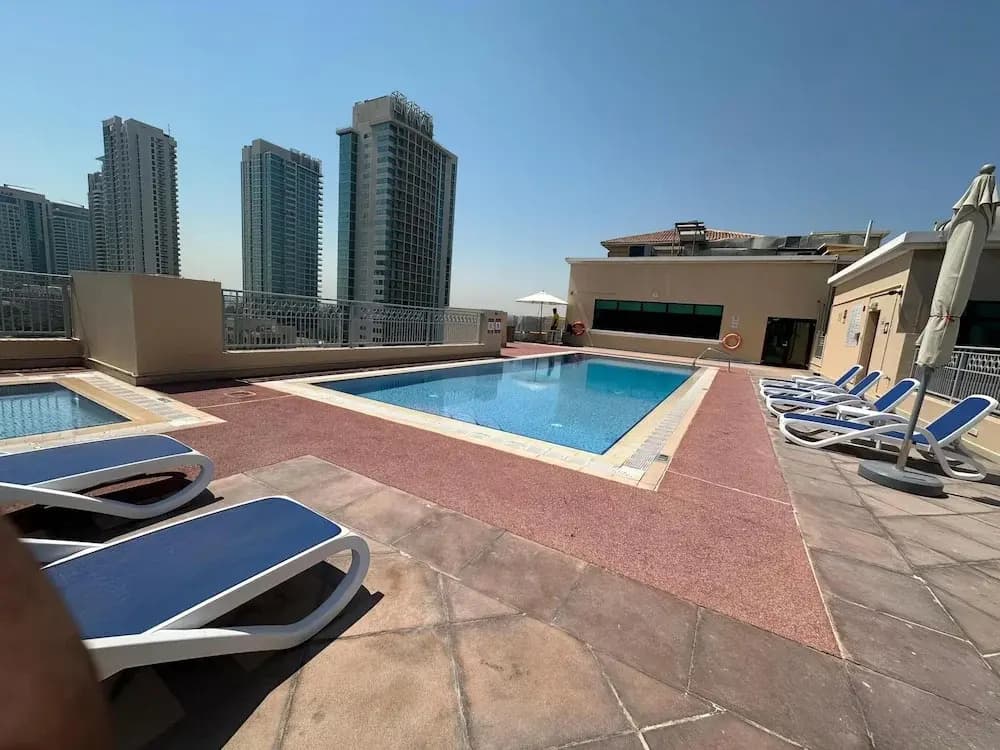Lux BnB I Una Tower I Lakes View - photo 12