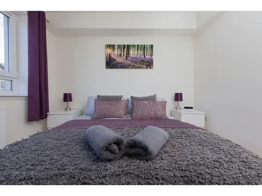 Bright, Contemporary Edinburgh Flat With Parking! - main photo