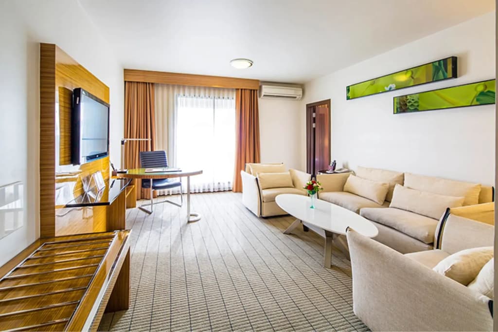 Maple Hotel - photo 24