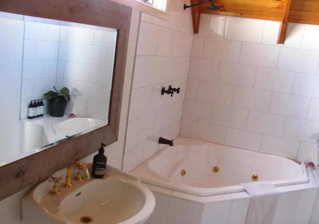 Hideaways at Red Hill Hotel - photo 4