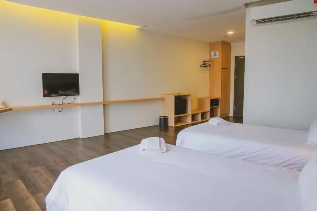 Roxy Hotel Serian - photo 11