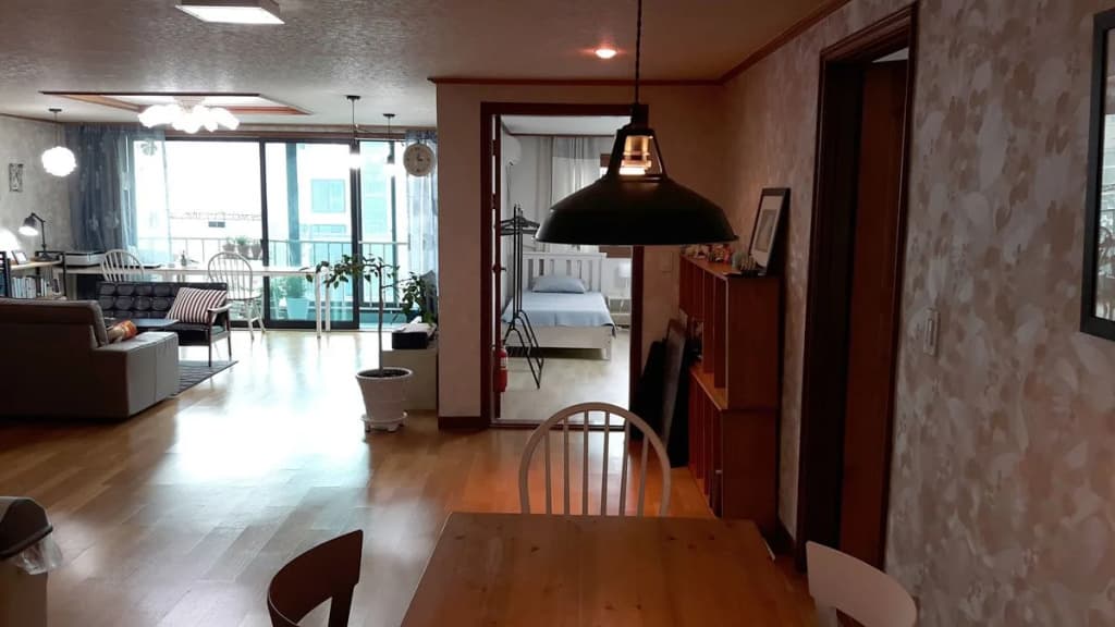 Enough Hongdae Guesthouse(이너프 게스트하우스) - photo 11