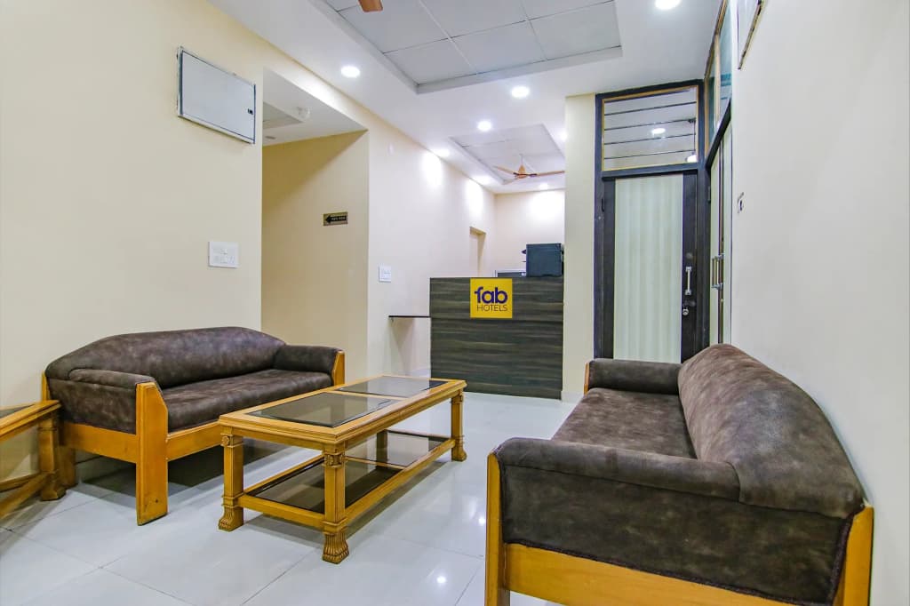 Ashok Vihar by Fabhotel - photo 8