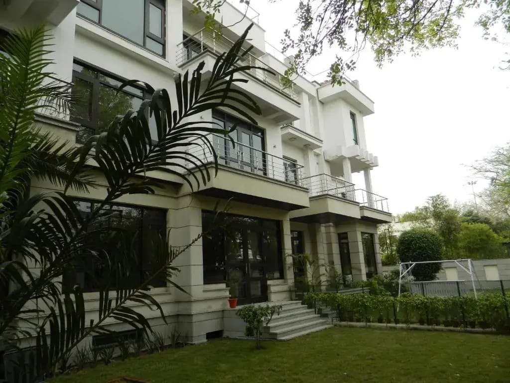 76 Friends Colony - main photo