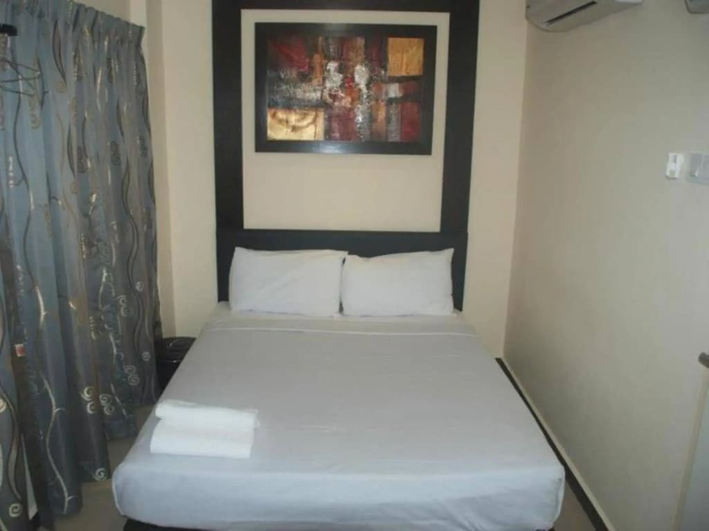 OYO 124 Hotel Seniman Sentul (Sanitized Stay) - photo 7