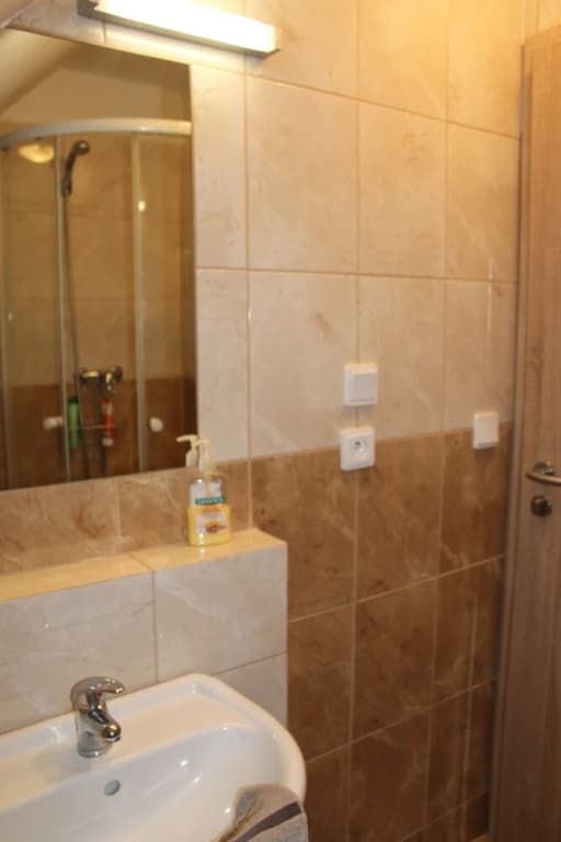 Rivendell Apartments - photo 9
