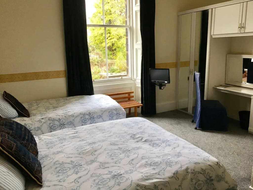 Dorstan House - photo 5