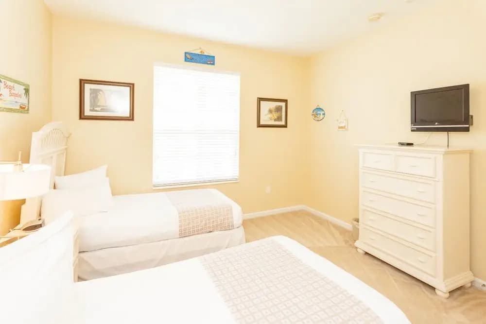 3 Bed 2 Bath Premium l 1005 - photo 5