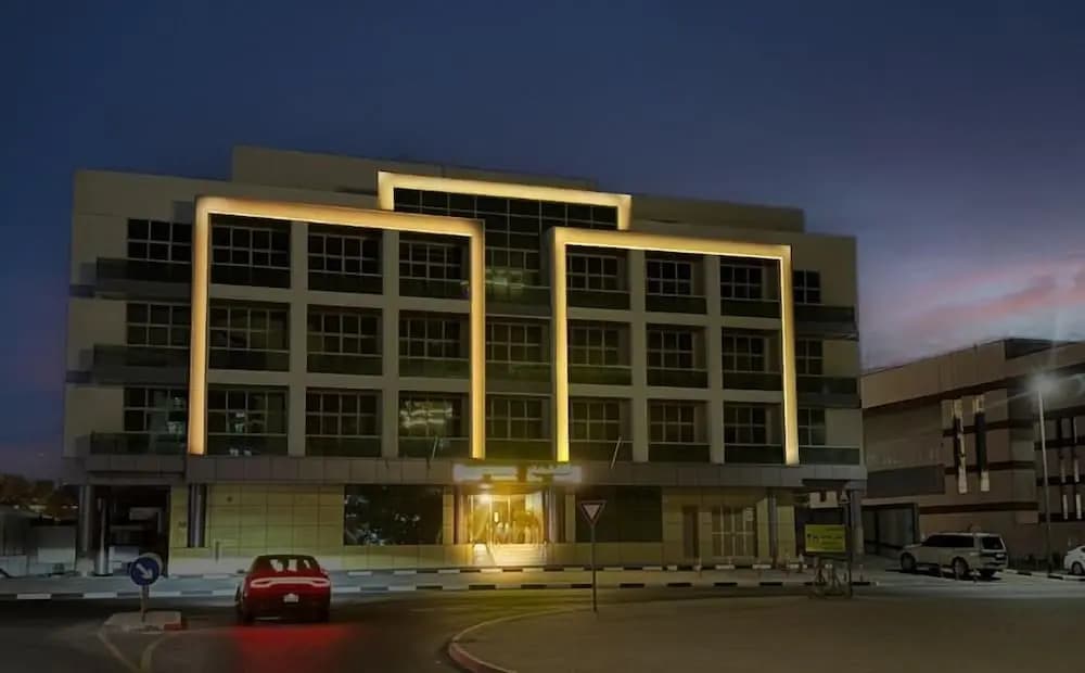 Manchester Plaza Hotel - photo 1