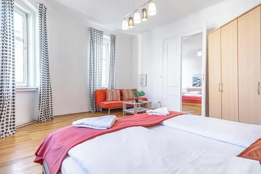 Affordable 2BR Apt Long Stay Stadthalle - photo 2