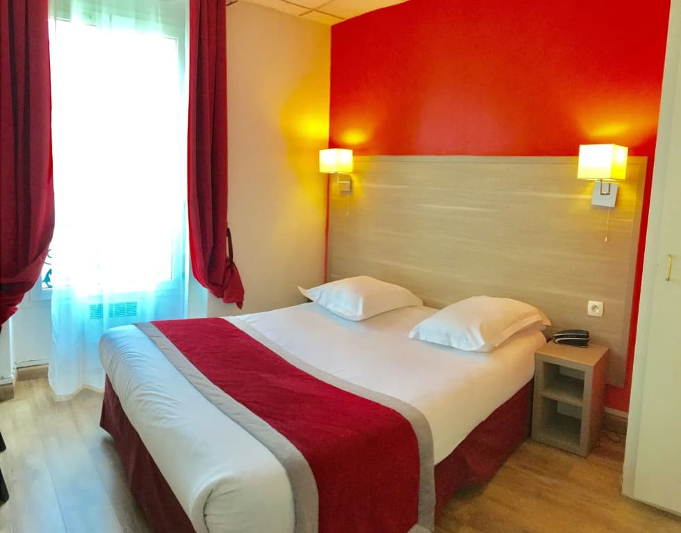 Amadeus Hotel - photo 3