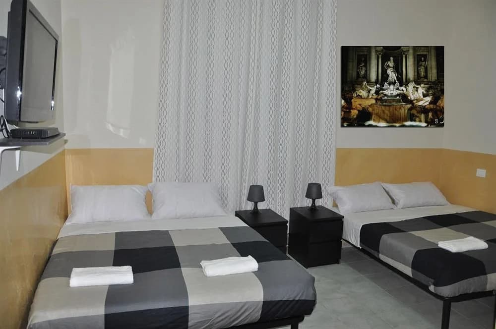 Romangelo Hostel - photo 4