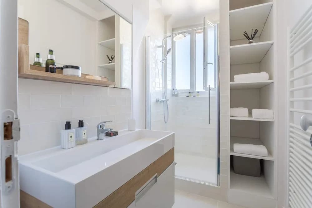 Designer Apartment - Eiffel Tower View! - photo 7