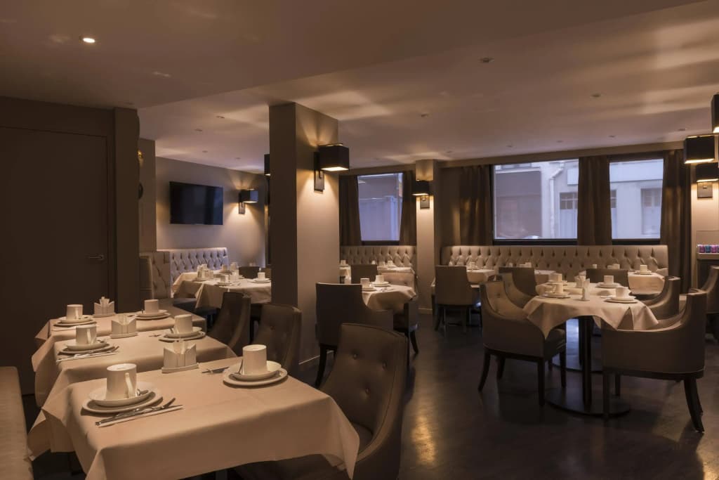 La Villa des Ternes Hotel - photo 17