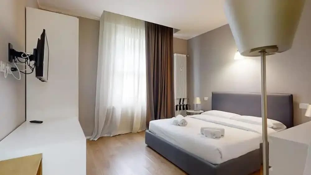 Freguglia E - Modern Cozy 1 BR Steps From Duomo - photo 4