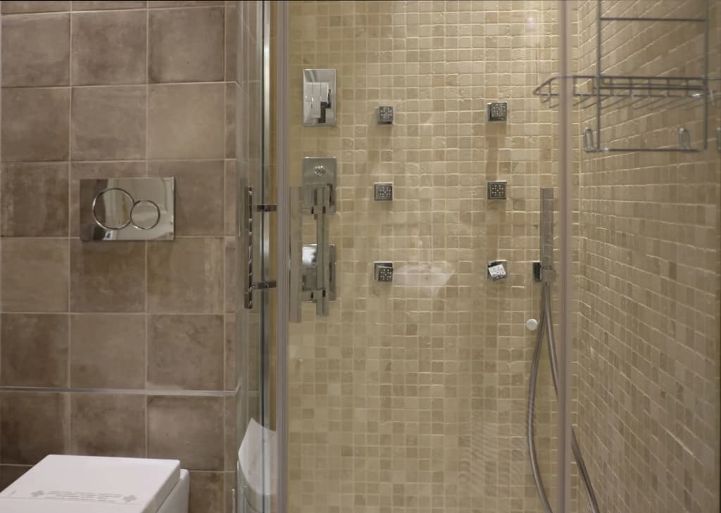 Hotel Renaissance - photo 8
