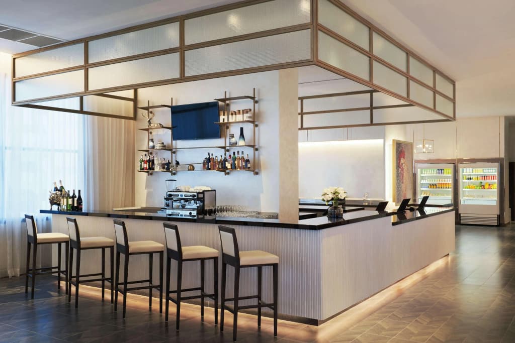 Hyatt Place Bangkok Sukhumvit 24 - photo 12