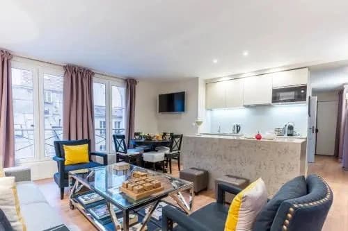Families And Friends - Center - 110 Sqm - photo 13