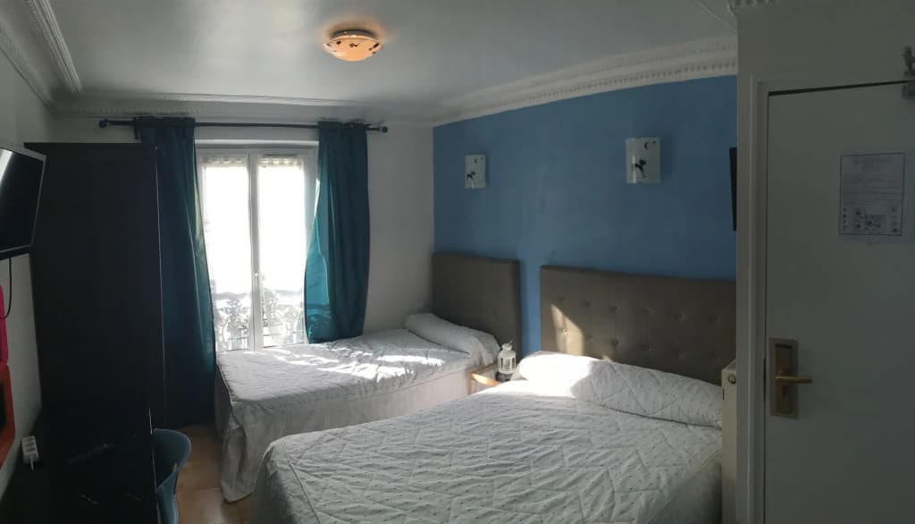Pacific Hotel - photo 2