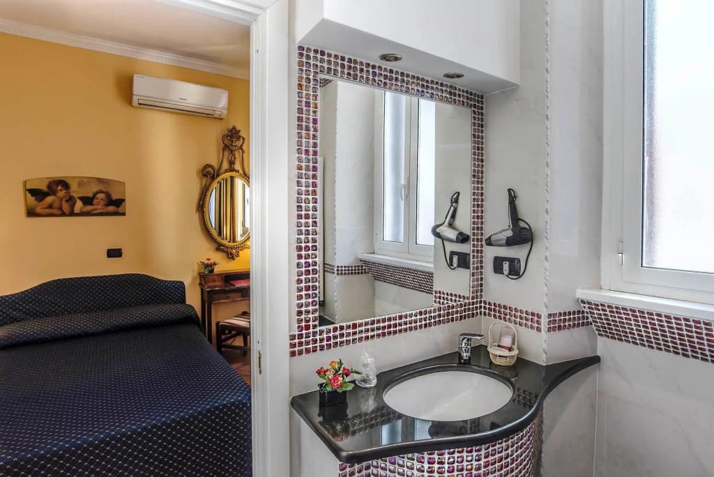 Hotel Caracciolo - photo 9