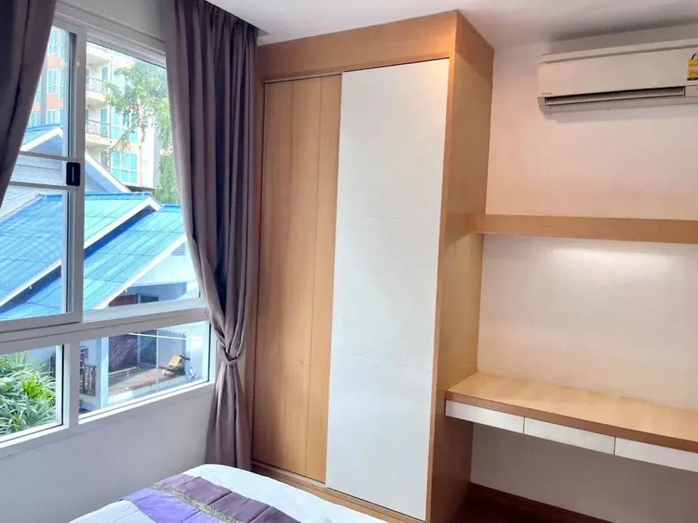 8 Resident - photo 5
