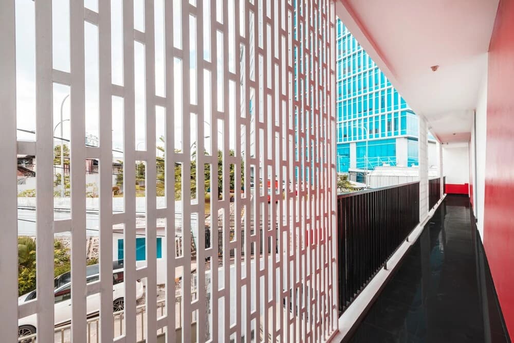J&b Room Utan Kayu by OYO Rooms - photo 8