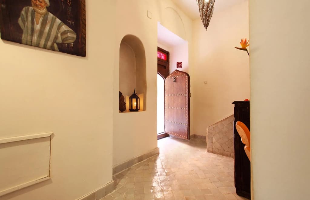 Riad White Flowers - photo 17