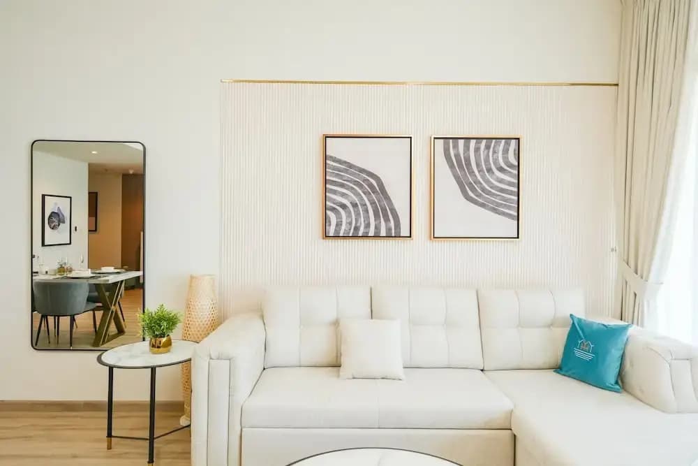 Yogi-Luxury 1BR Apartment with Panoramic Views - photo 6
