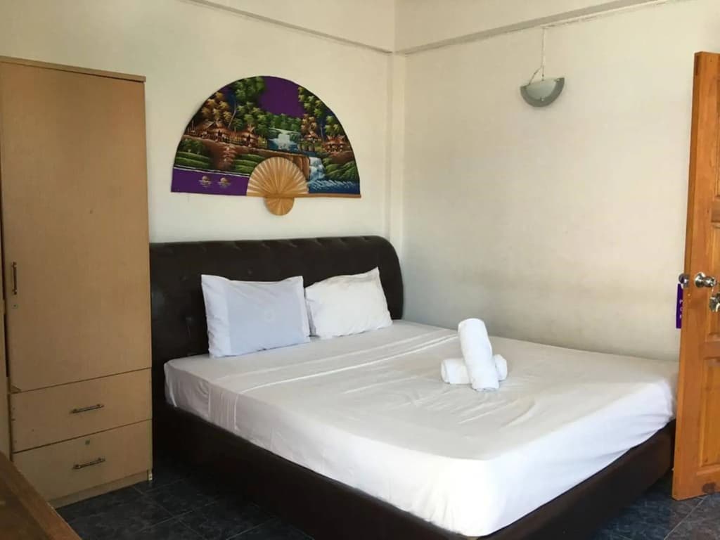 Moby Dick Guesthouse - photo 4