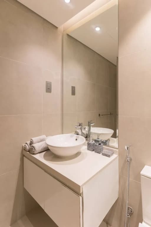 Bright 1BR sea view and balcony - photo 9