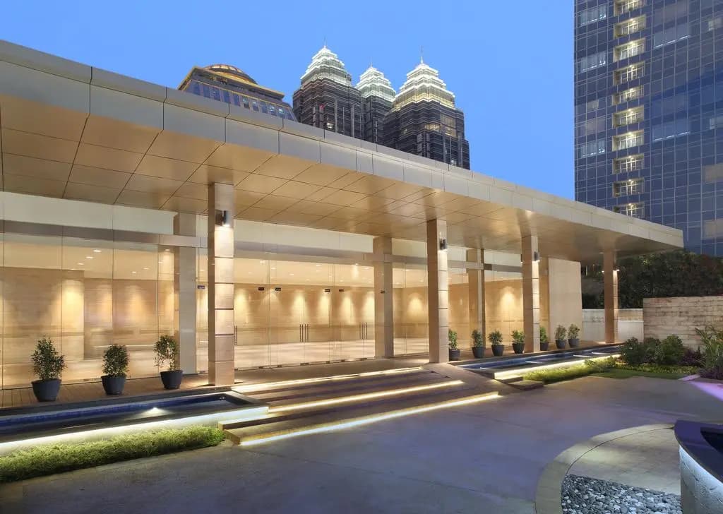 The Ritz-Carlton Jakarta, Pacific Place - photo 1