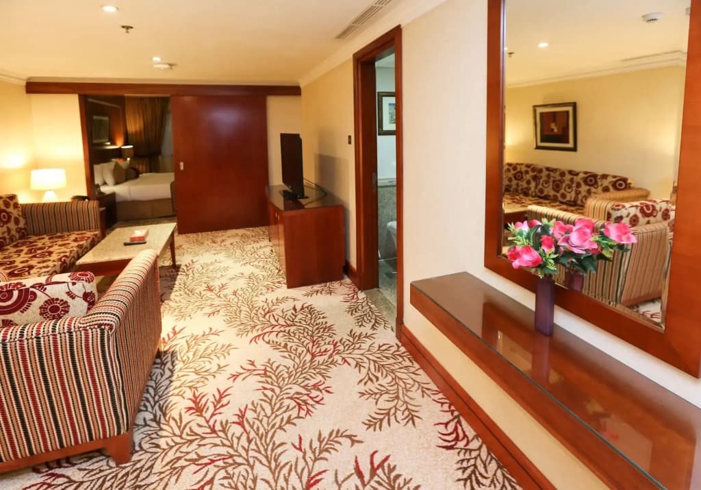 Ramee Royal Hotel - photo 14