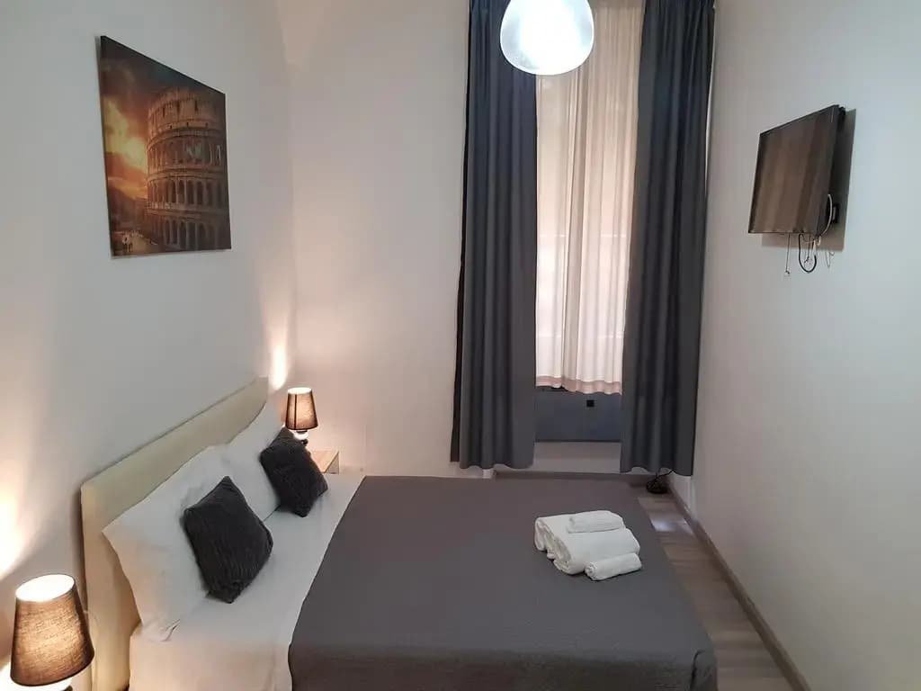 The Shelter in Rome - photo 2