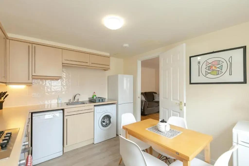Dicksonfield Apartment Edinburgh - photo 11