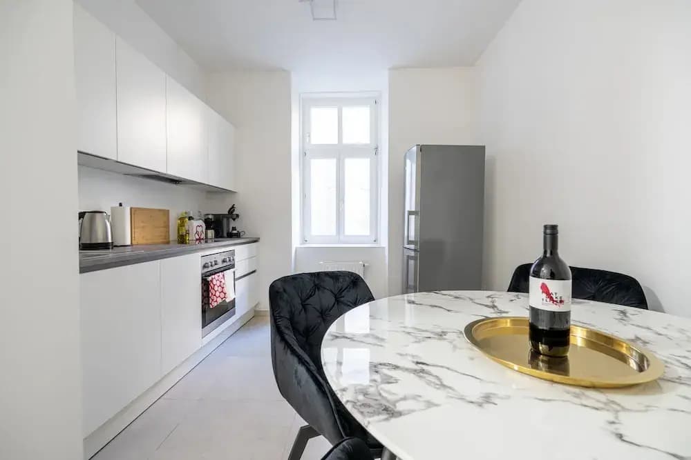 Rochus Stylish Stays - photo 12