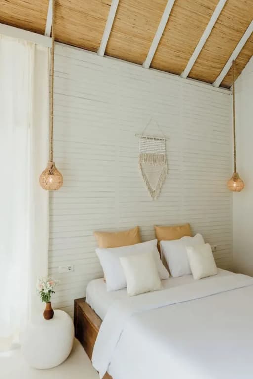 Sel Hut - photo 13