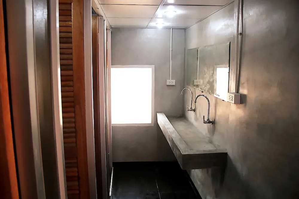 Full Hostel - photo 14